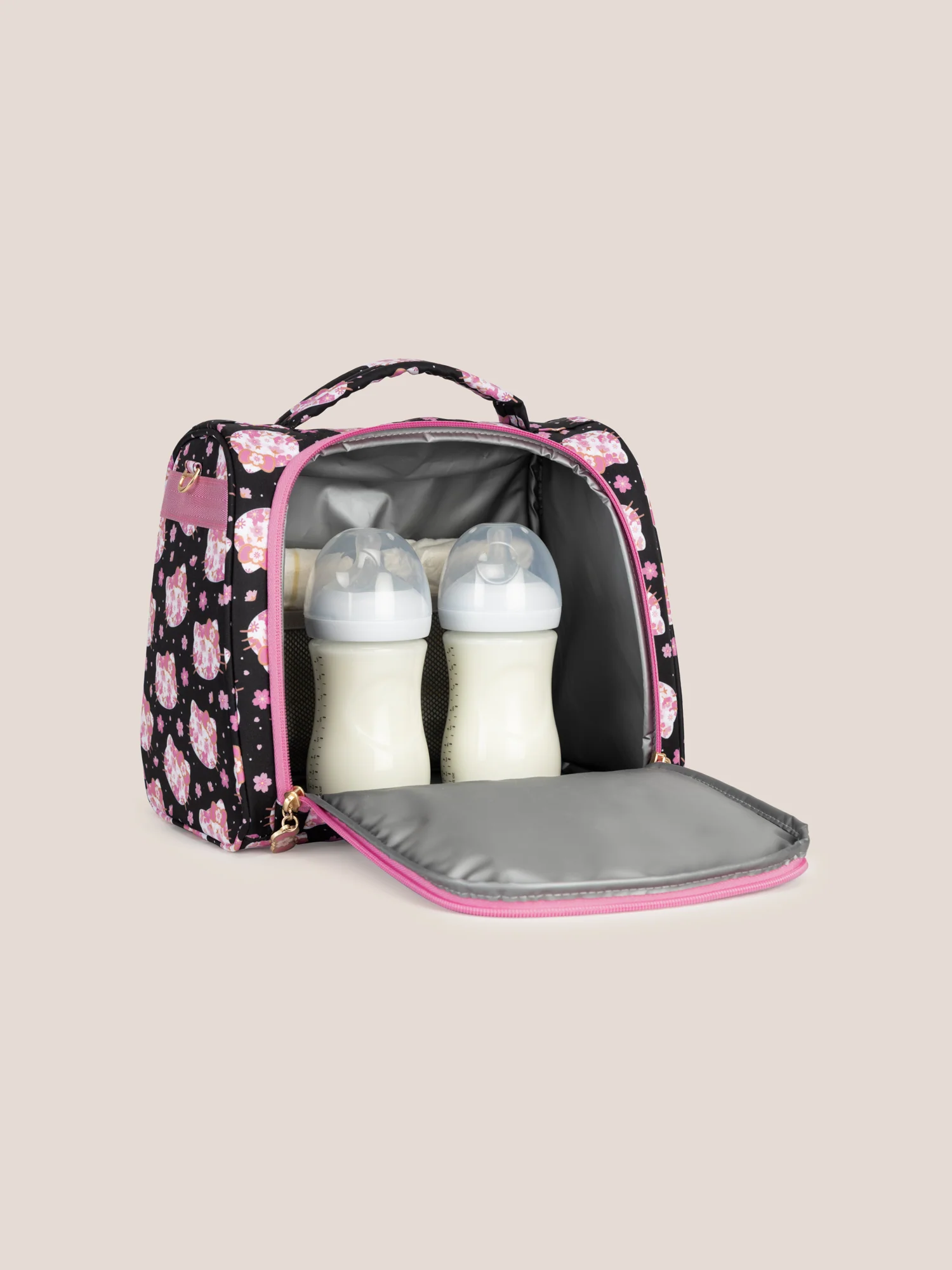 Hello Kitty® × JuJuBe Cherry Blossoms Insulated Bottle Bag – Black and Pink - Image 6