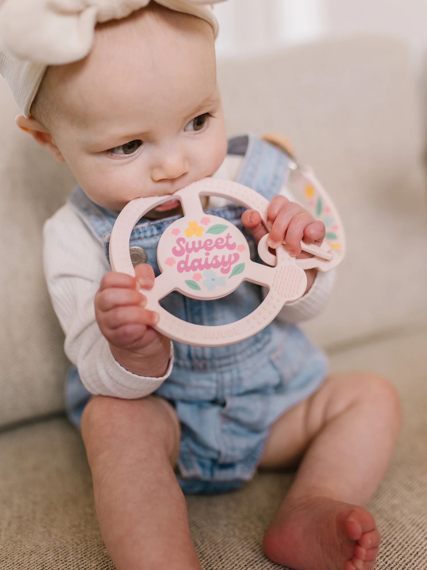 Silicone Teether Ring & Detachable Clip - Sweet Daisy - Image 2