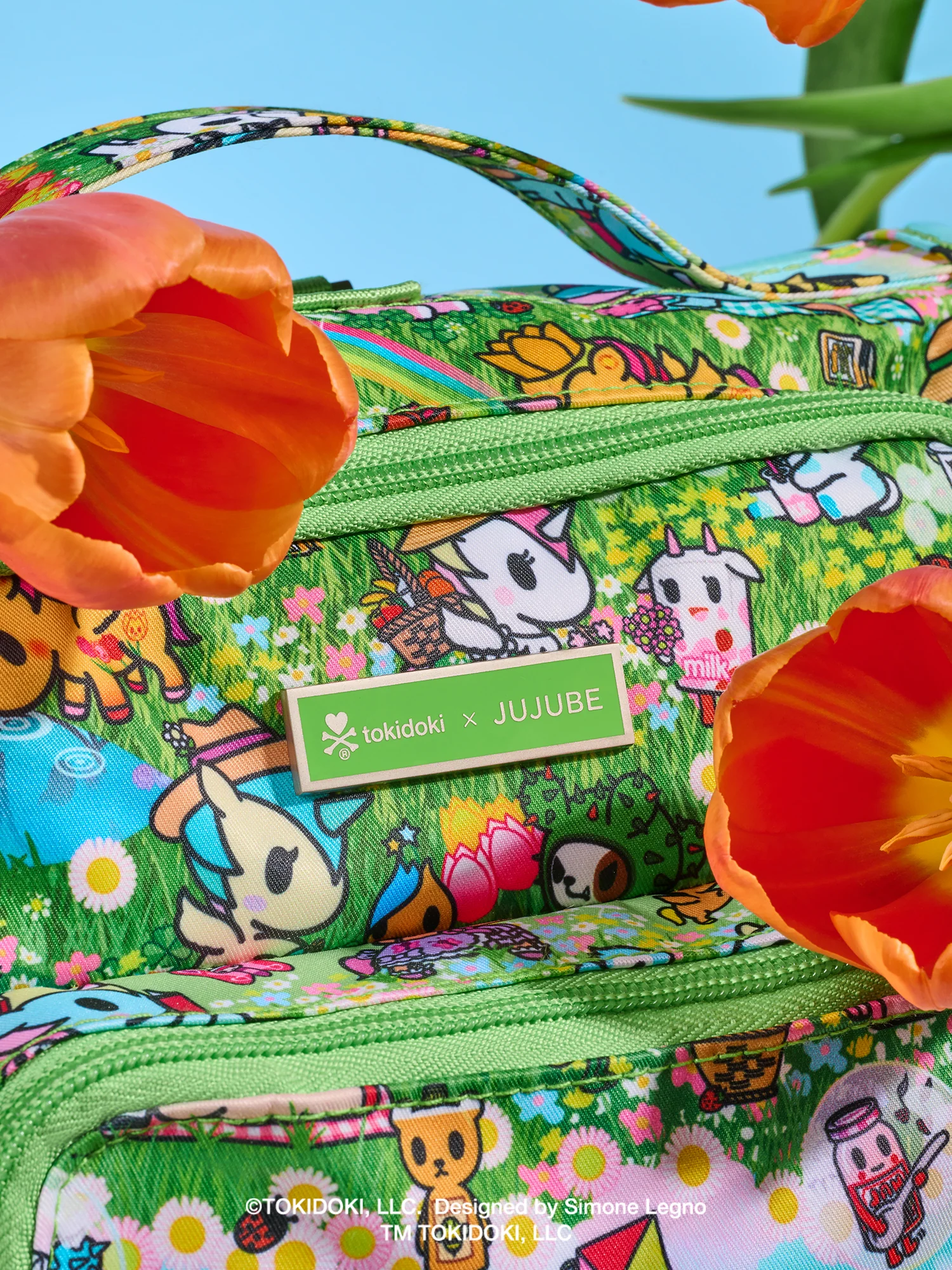 tokidoki The Bestie Small Messenger Handbag - Meadow Blooms - Image 4